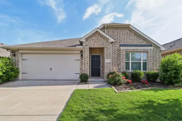 1217 Morning Ridge Trail, Aubrey, TX 76227
