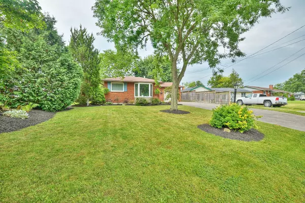West Lincoln, ON L0R 2A0,186 Colver ST