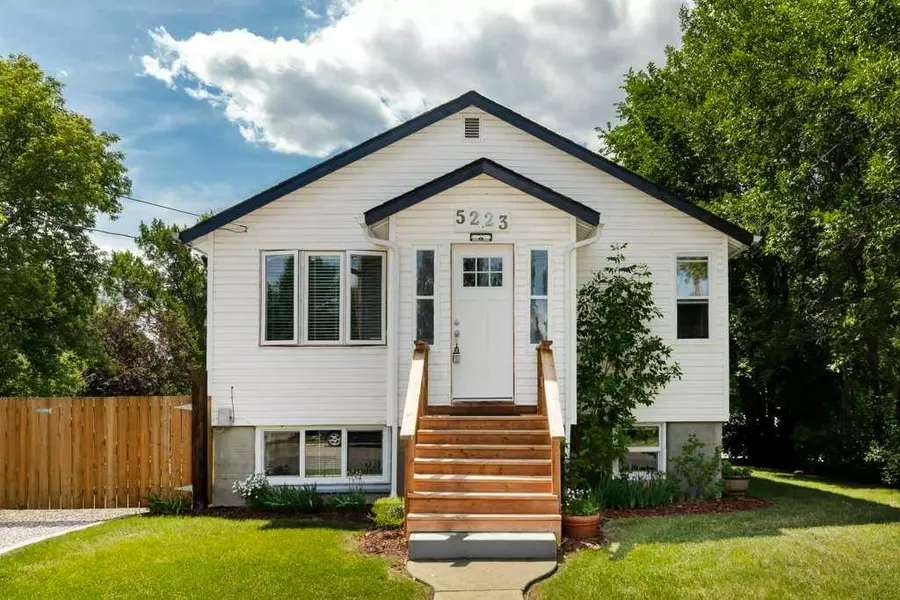 5223 3 ST West, Claresholm, AB T0L 0T0