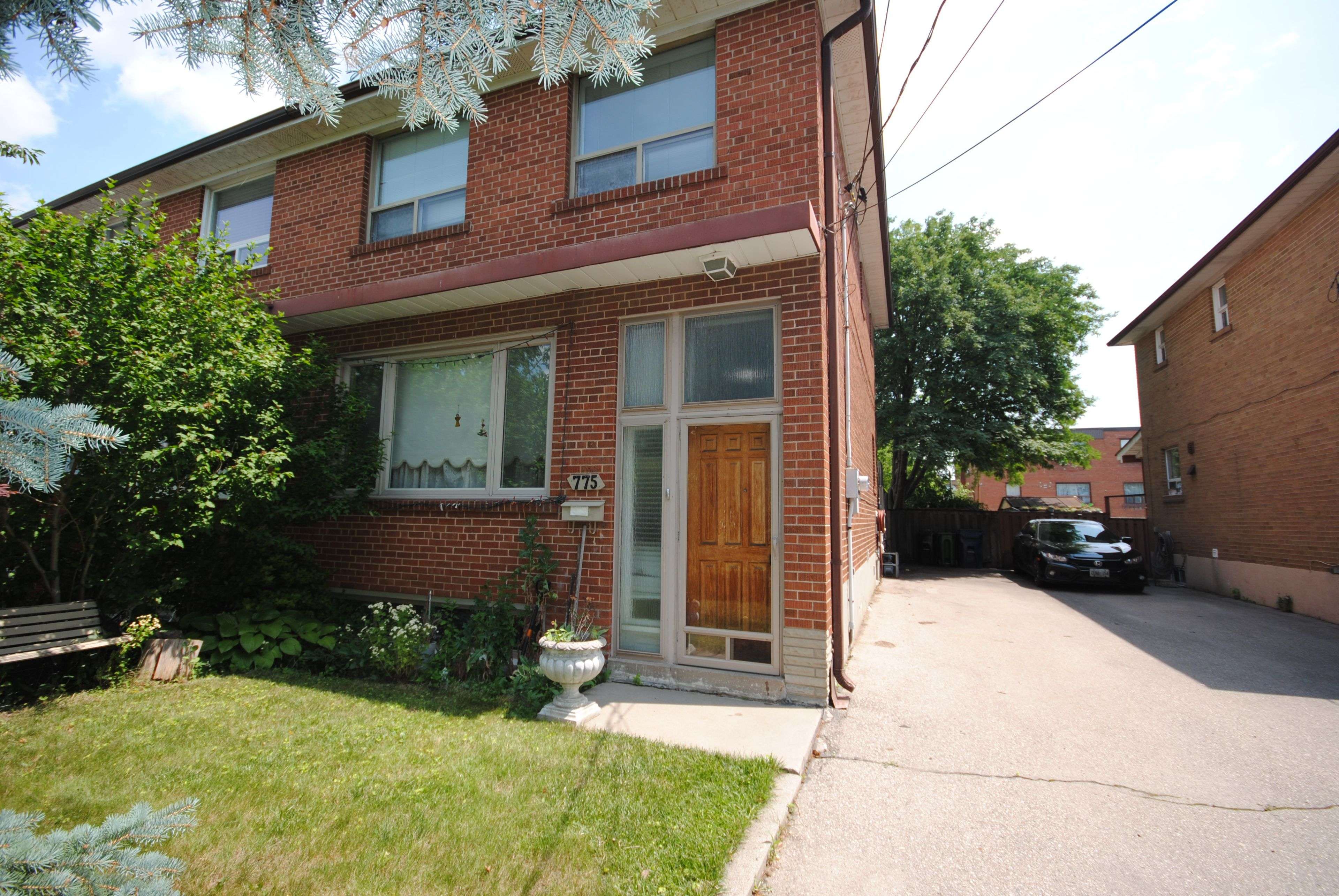 775 Wilson Heights BLVD, Toronto C06, ON M3H 2W1