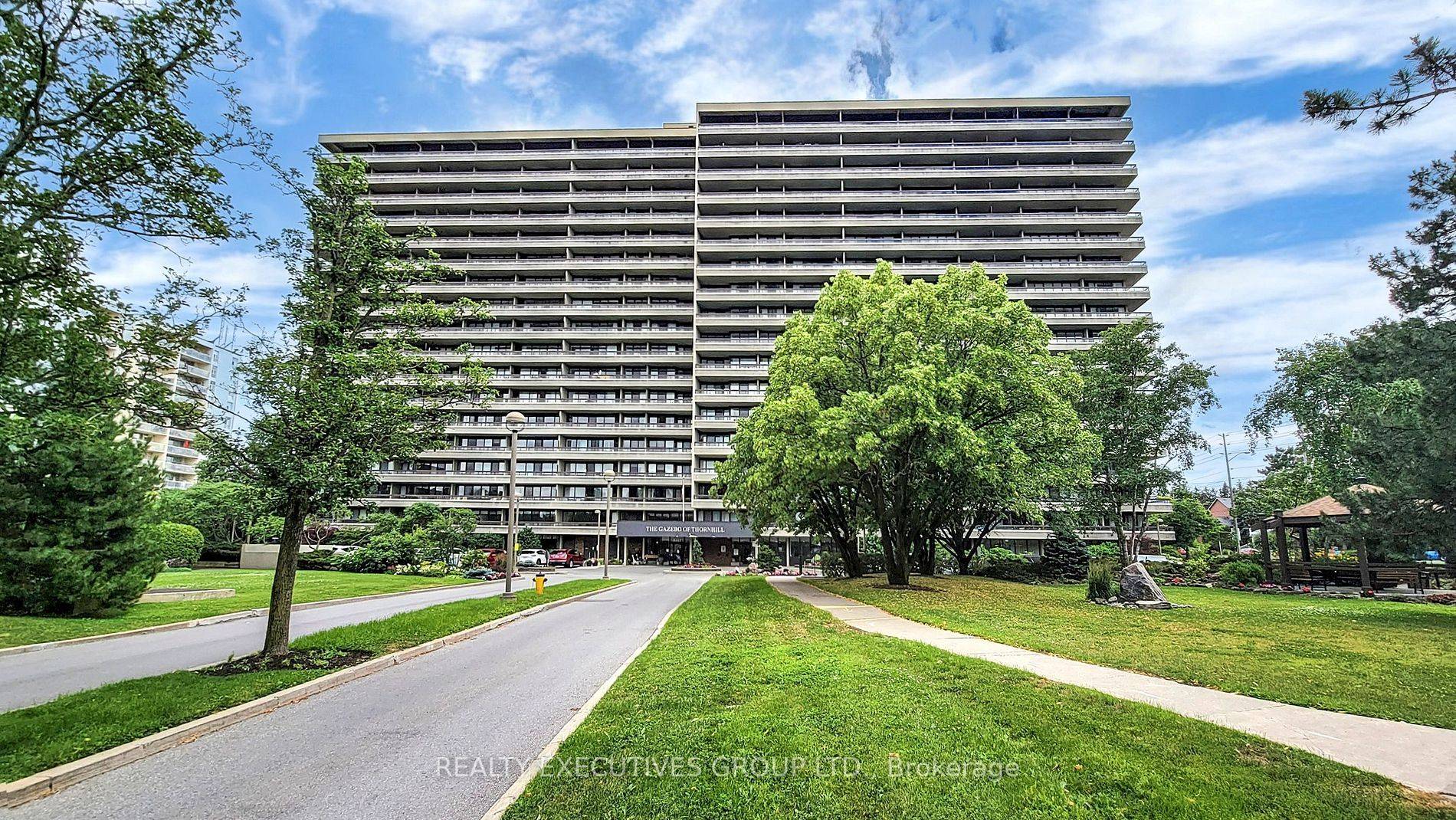 8111 Yonge ST #901, Markham, ON L3T 4V9