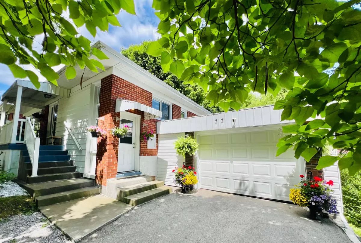 Newmarket, ON L3Y 1Y6,77 Boothbay CRES #Bsmt