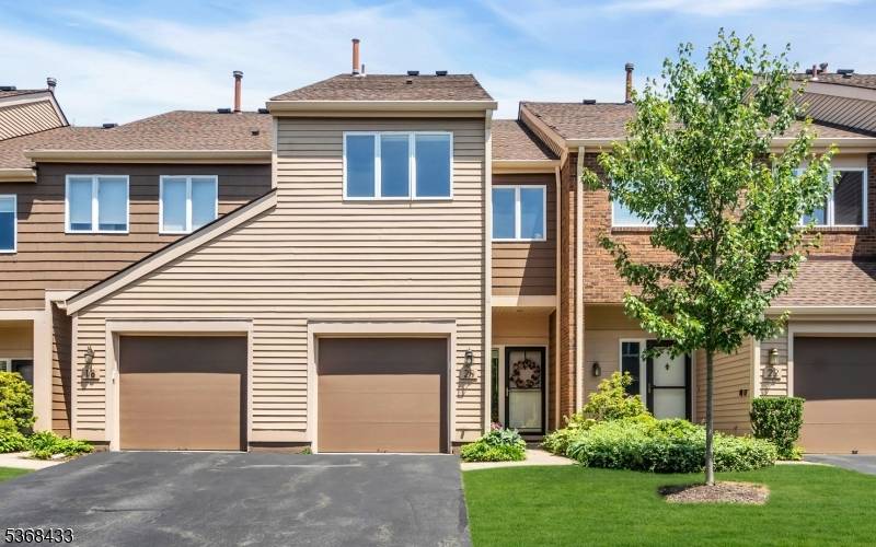 Madison Boro, NJ 07940,20 Bedford Ct
