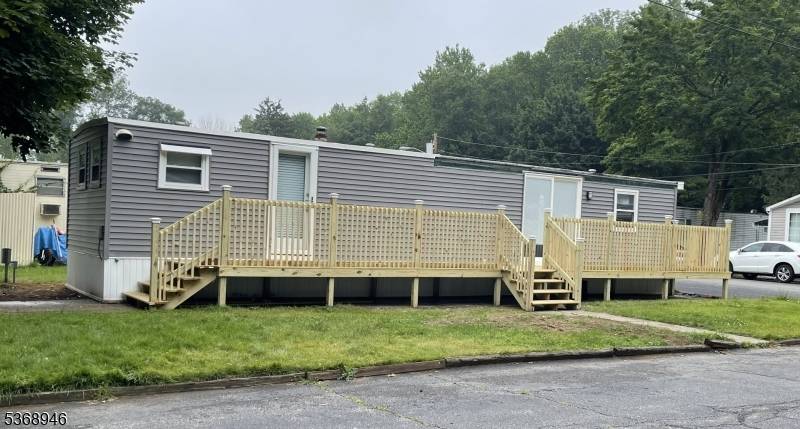 20 5th Street, Wayne Twp., NJ 07470
