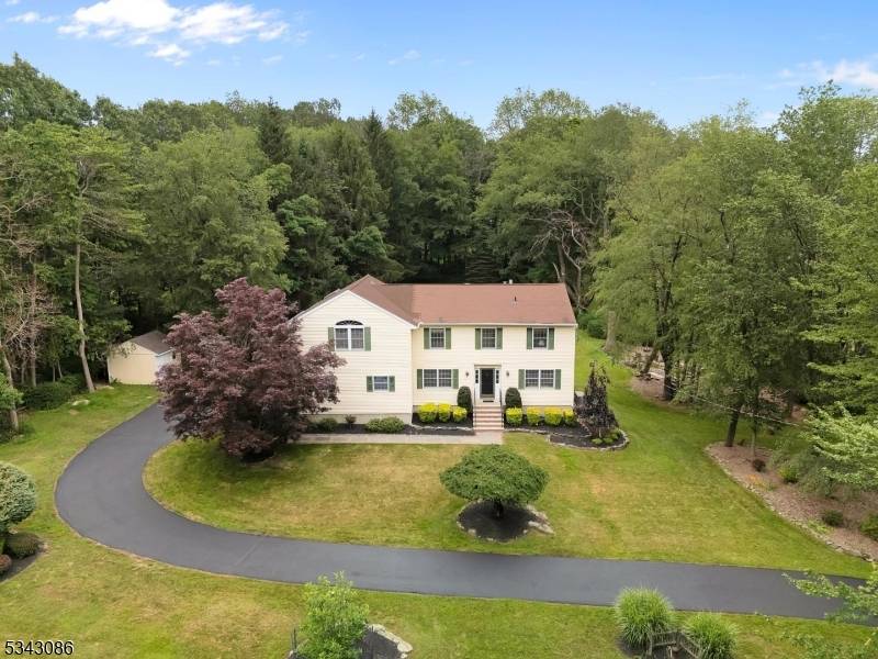 88 W Springtown Rd, Washington Twp., NJ 07853