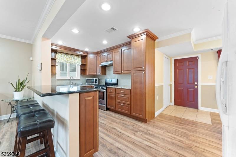 Plainfield City, NJ 07063,329 Manson Pl