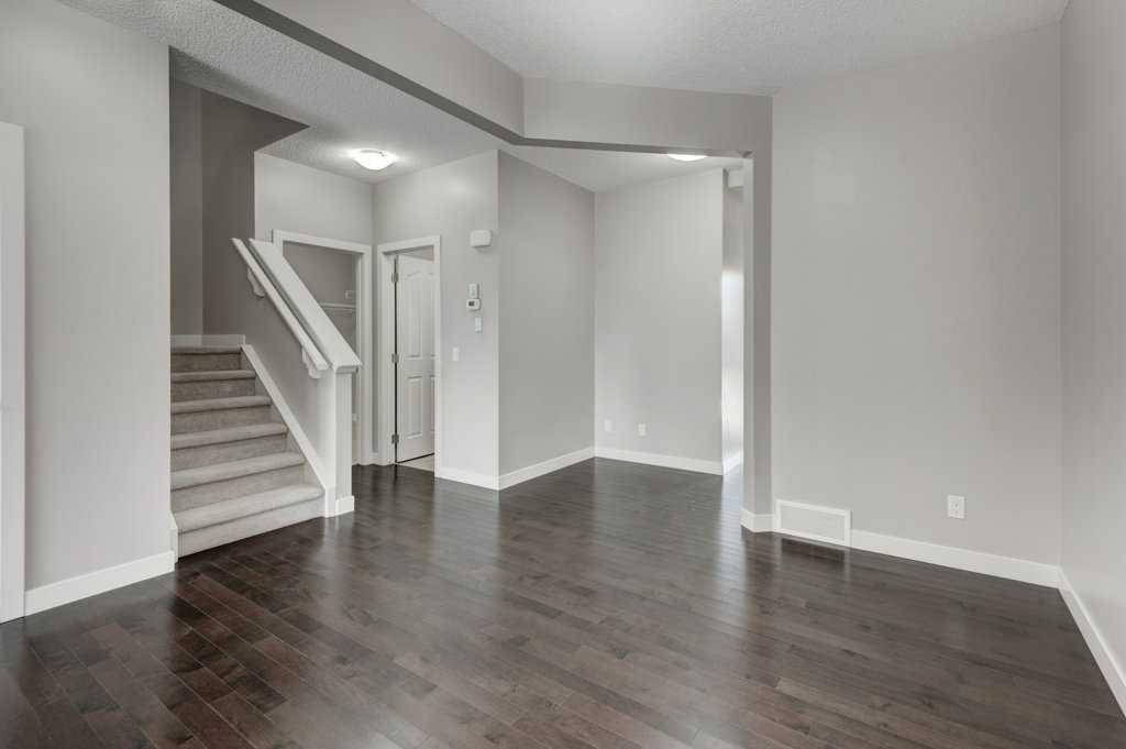 Calgary, AB T3M 0W4,57 Cranford GDNS Southeast