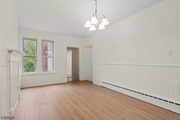 Paterson City, NJ 07503,20 Elk St