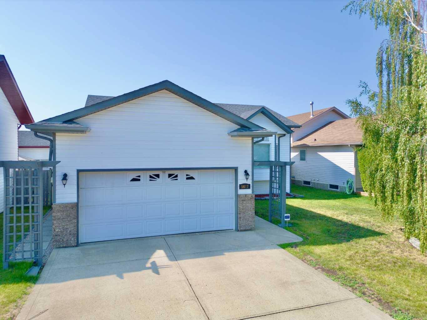 5617 Park ST, Blackfalds, AB T0M 0J0