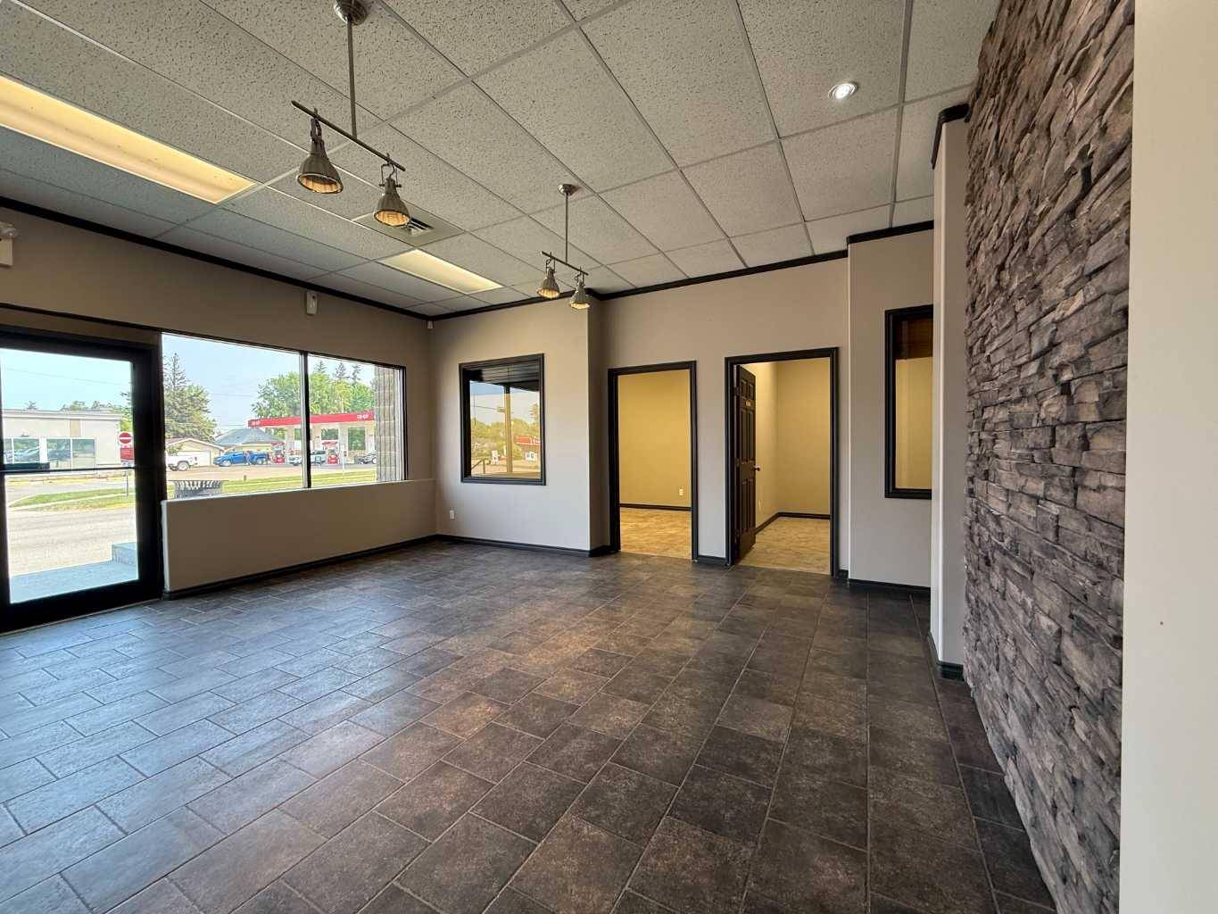 Vermilion, AB T9X1A8,5135 50 AVE