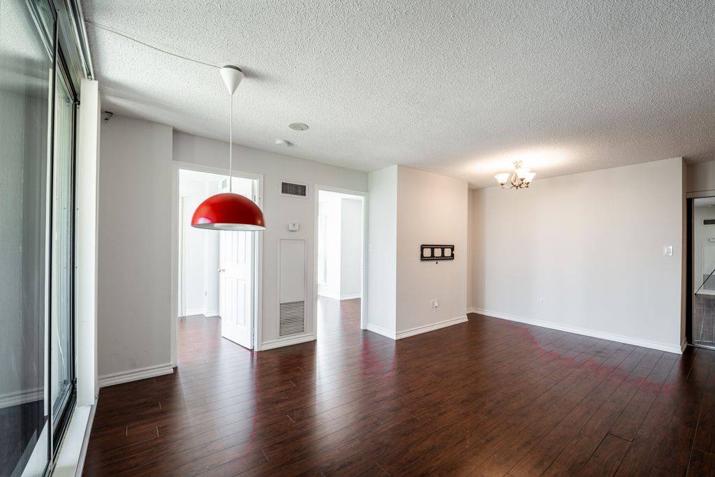 Toronto C07, ON M2N 7H2,7 Lorraine DR #1012