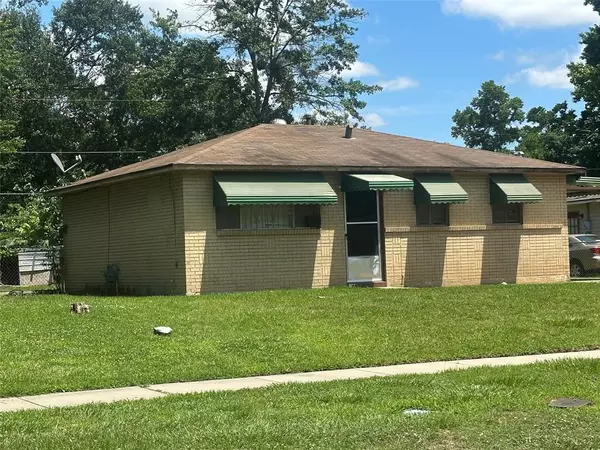 4821 Westwood Park Drive,  Shreveport,  LA 71109