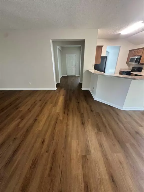Lancaster, TX 75146,195 Rolling Court