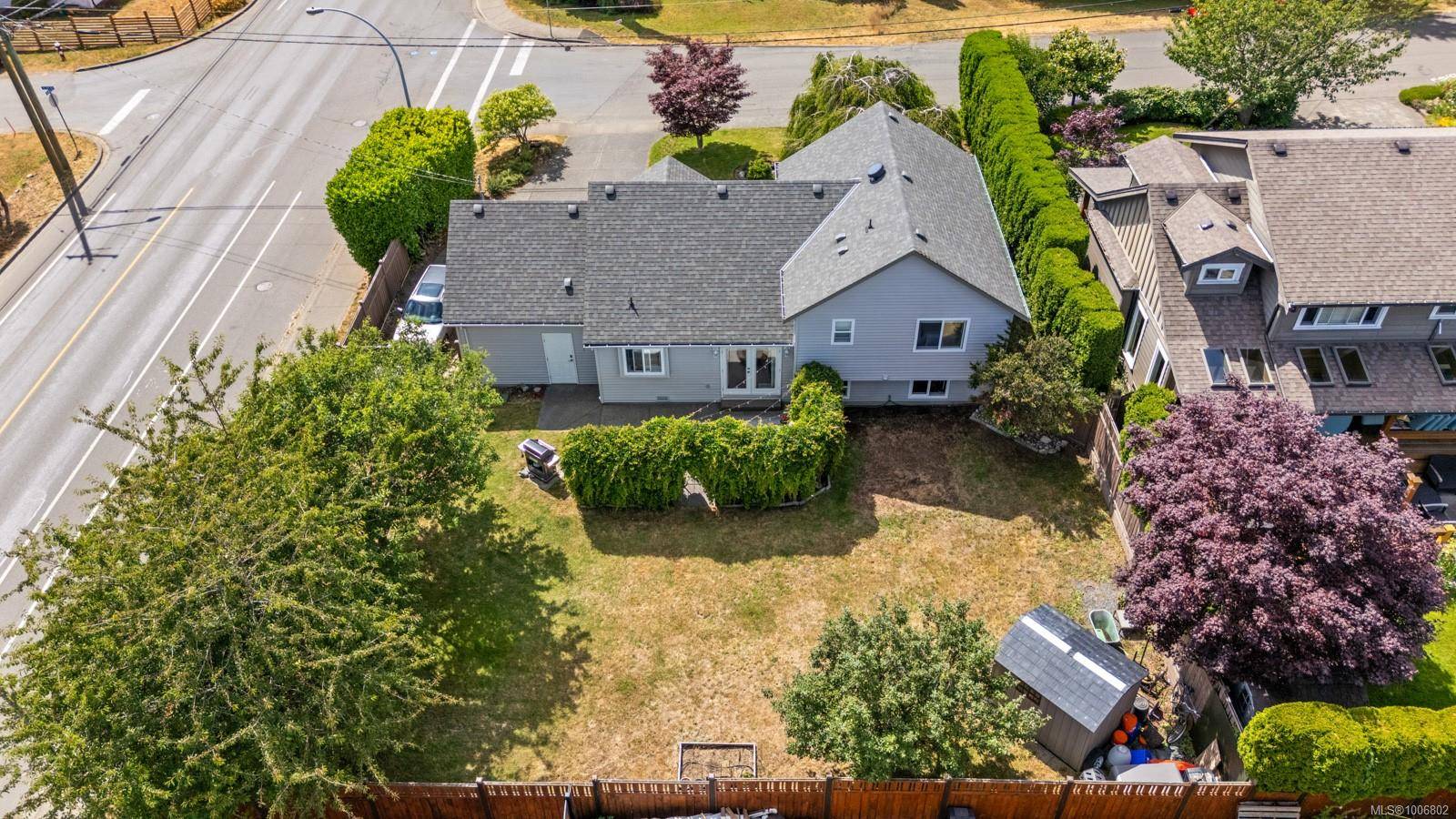 Comox, BC V9M 3S2,504 Haida St