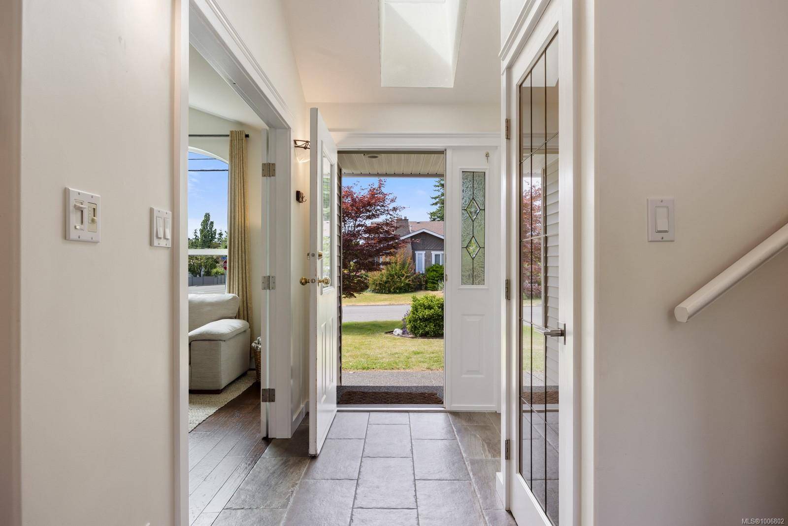 Comox, BC V9M 3S2,504 Haida St