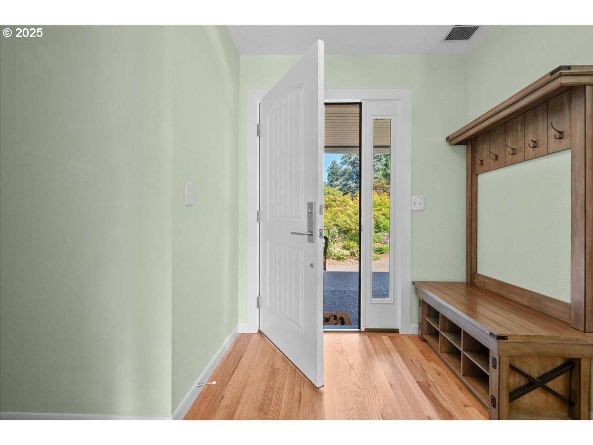 Milwaukie, OR 97267,16953 SE AZALEA DR