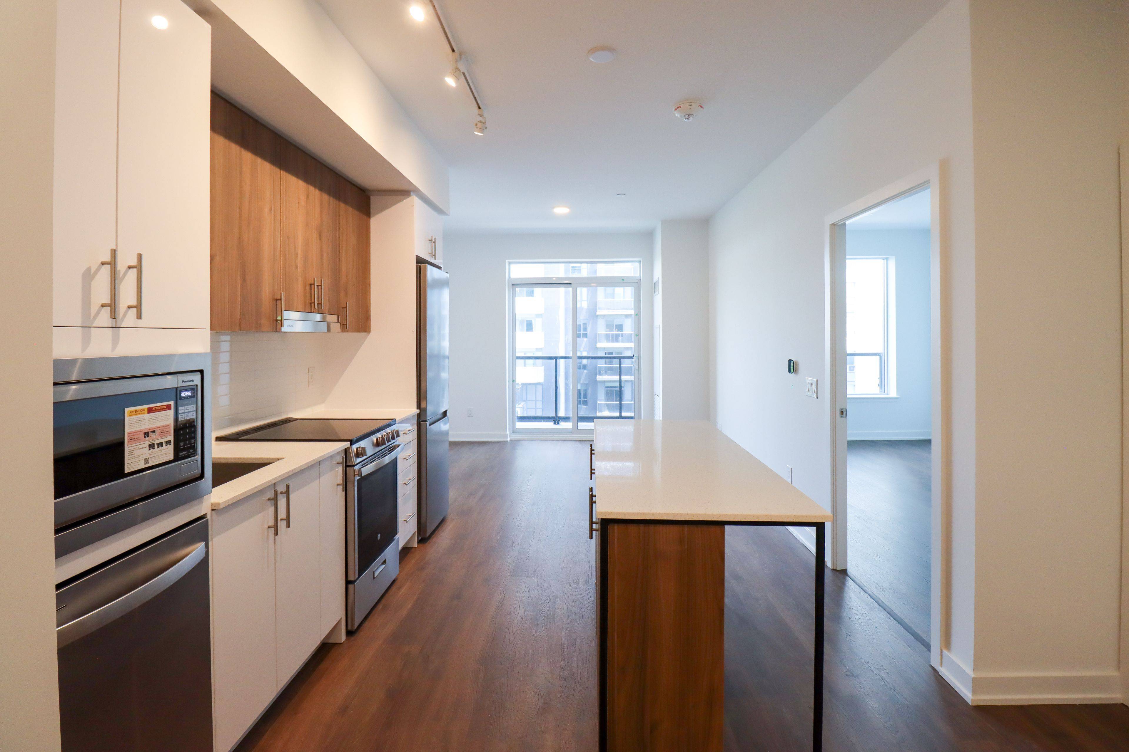 Mississauga, ON L4Z 0C9,5105 Hurontario ST #617