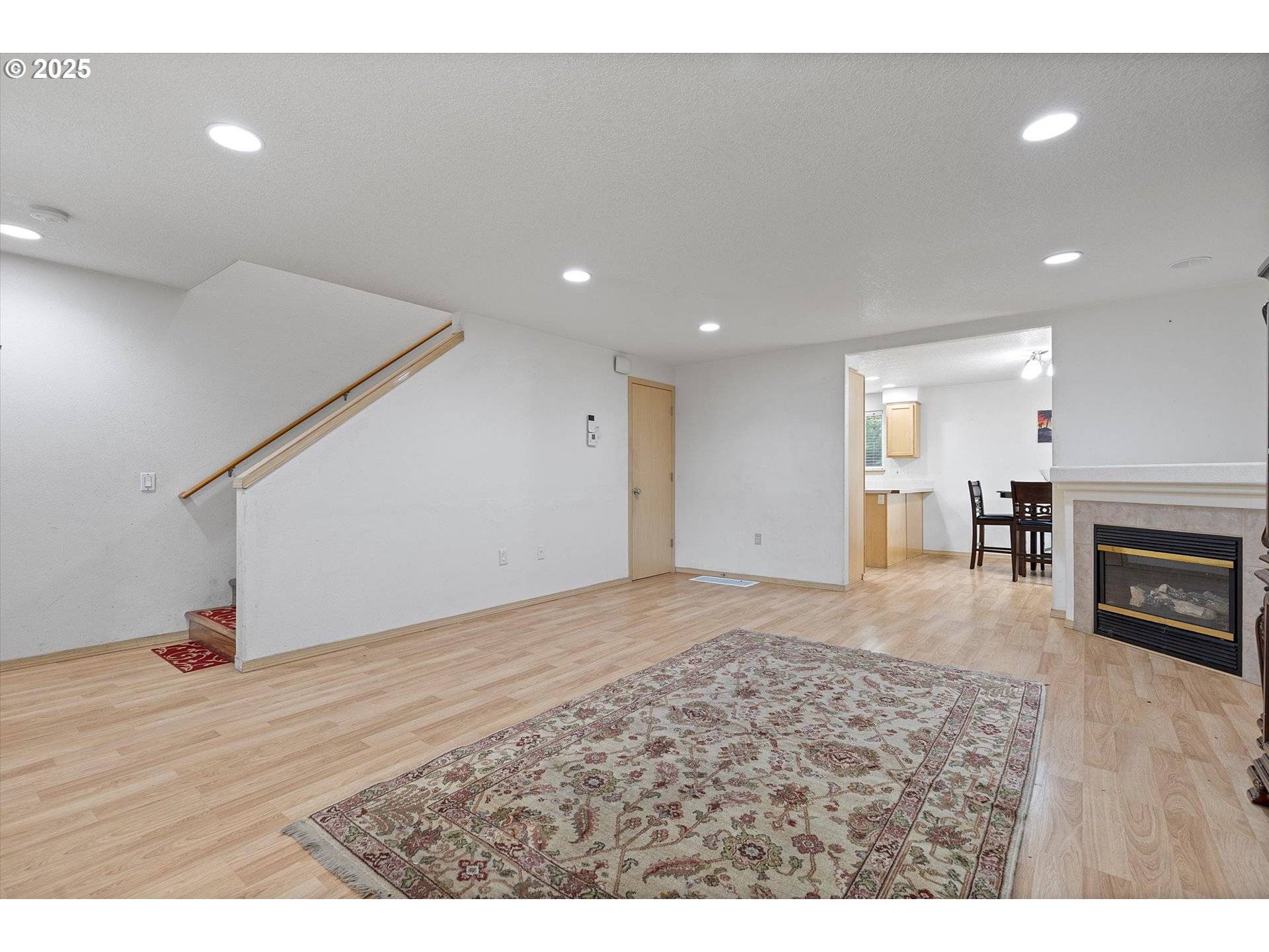 Portland, OR 97233,600 SE 151ST AVE
