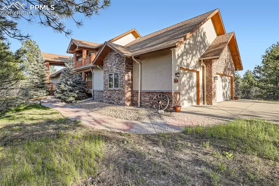 7076 Boreas RD, Larkspur, CO 80118