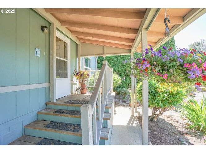 La Center, WA 98629,1119 W C AVE