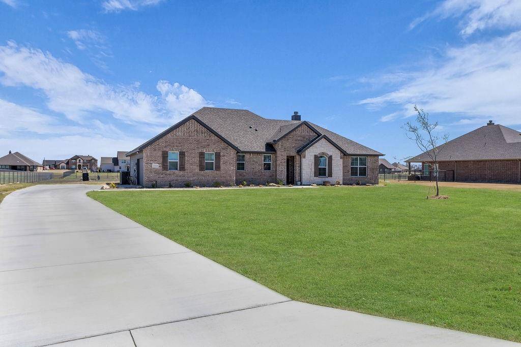 13616 Sage Meadow Circle, Sanger, TX 76266