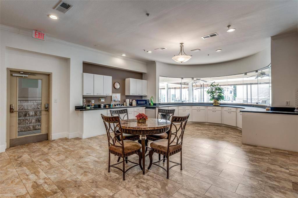 Dallas, TX 75219,3102 Kings Road #2303