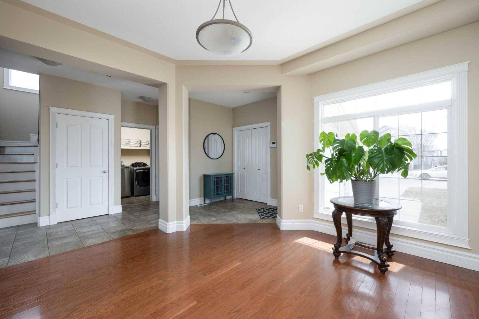 Fort Mcmurray, AB T9K 0E3,118 Pebble LN