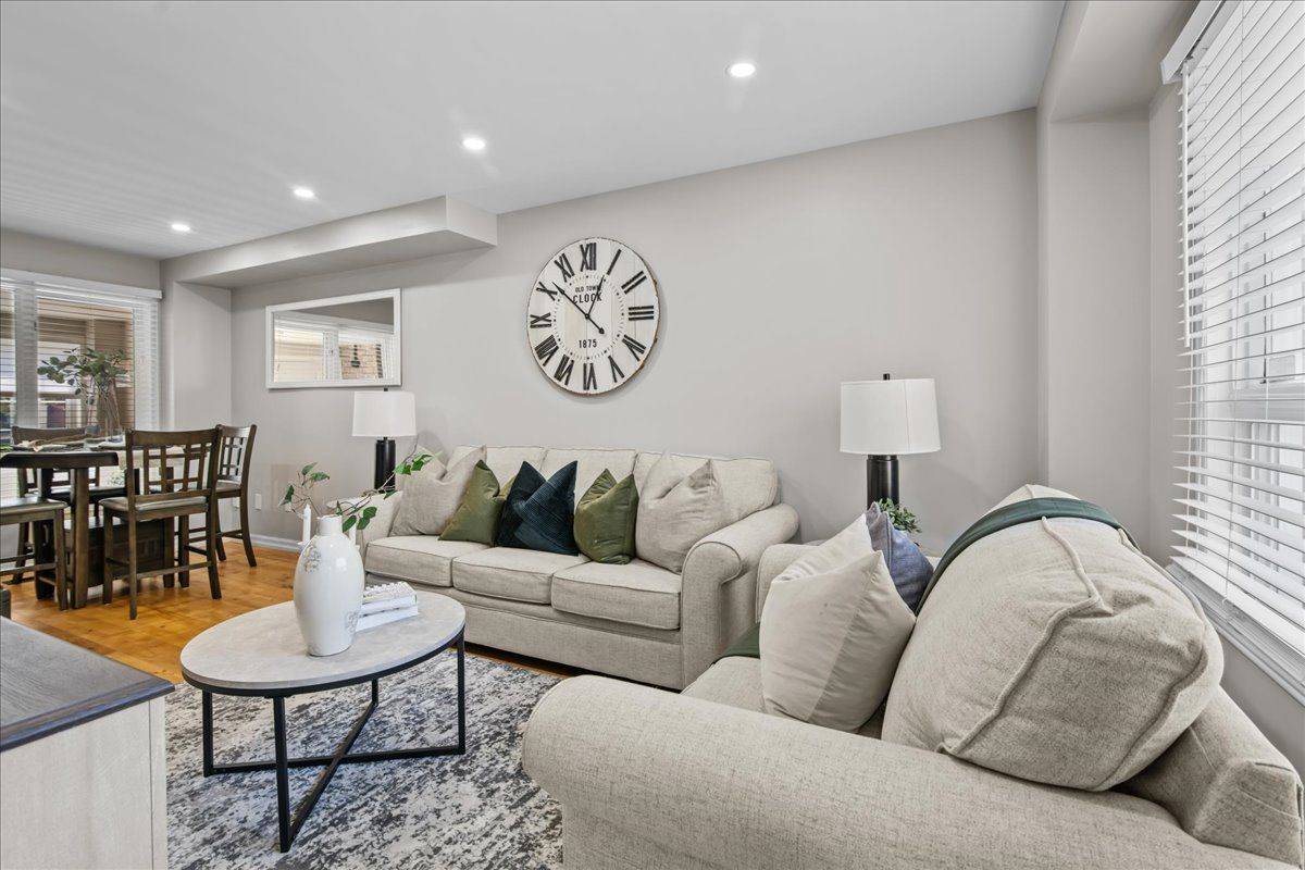 Clarington, ON L1C 4T2,34 Vail Meadows CRES