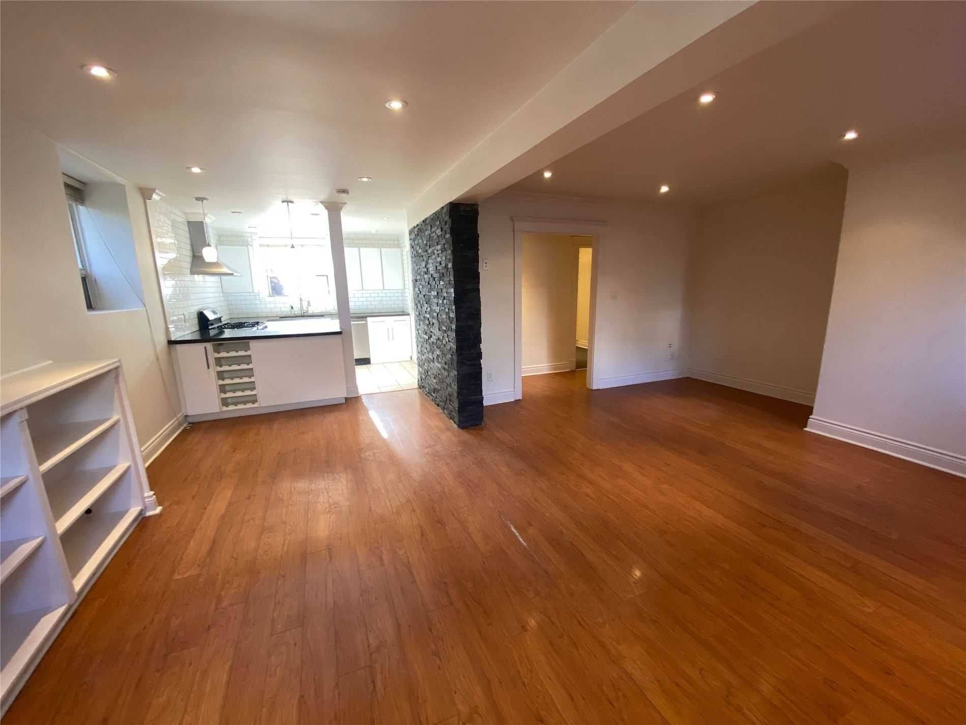Toronto W01, ON M6K 3B8,20 Triller AVE #1