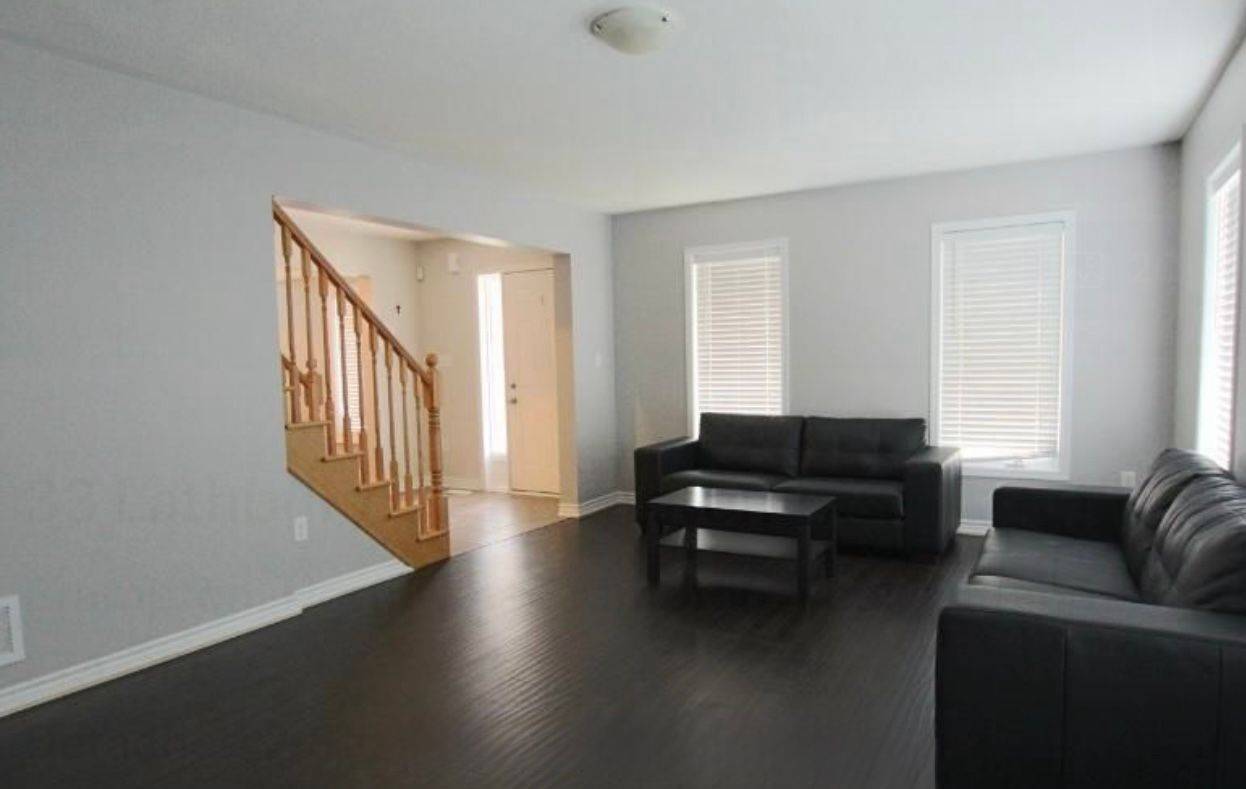 Brampton, ON L7A 4E5,33 Lathbury ST #Upper