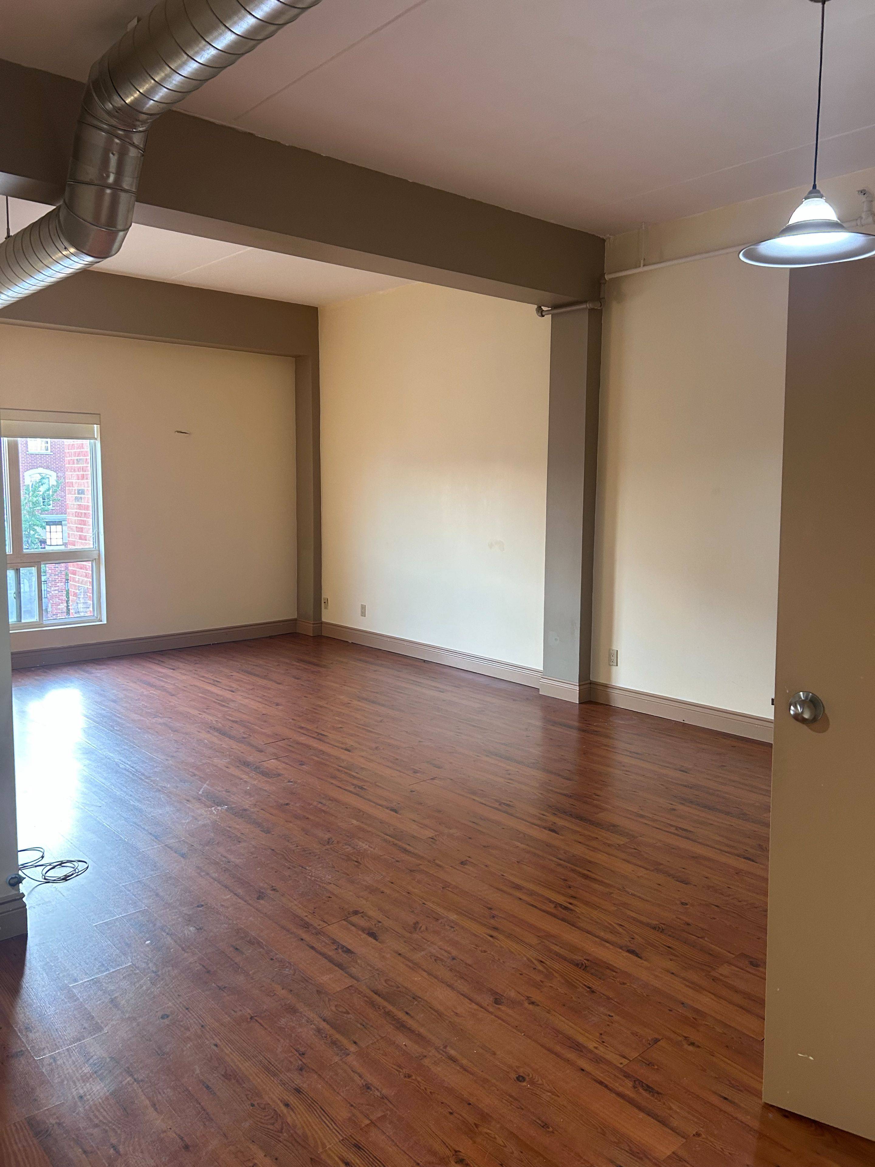 Brant, ON N3T 2H1,150 Colborne ST #206