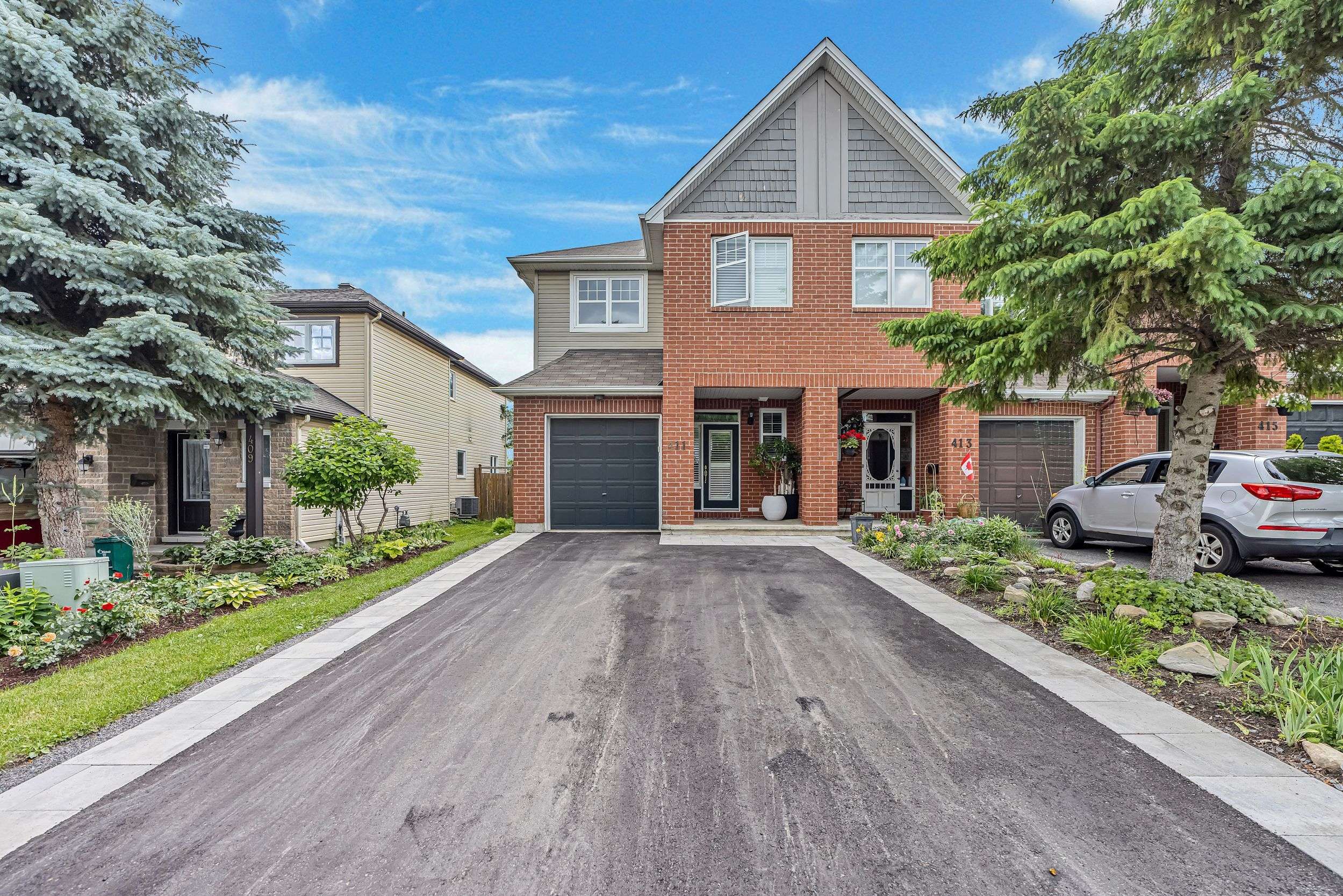 411 Cache Bay CRES E, Blossom Park - Airport And Area, ON K1T 4H3