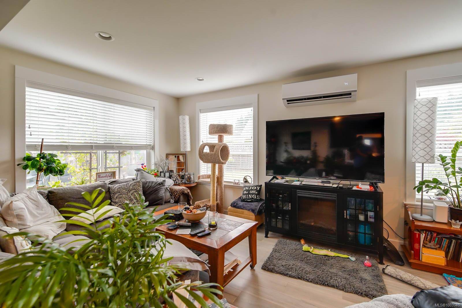 Port Alberni, BC V9Y 2V8,2702 Anderson Ave #2