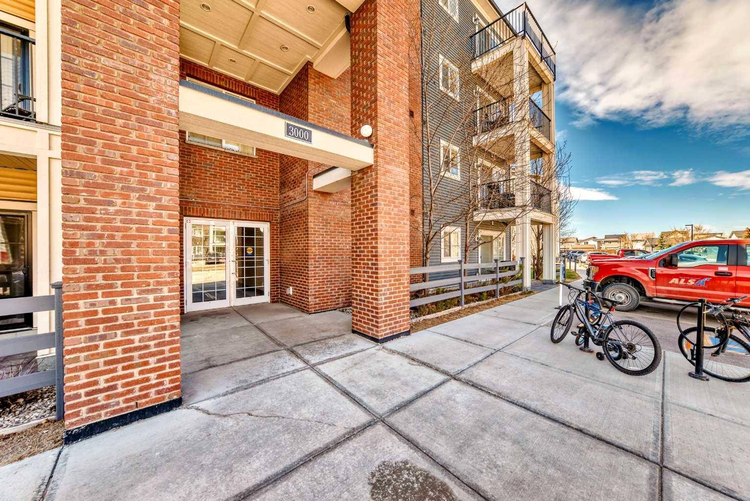 Calgary, AB T2Z 5C9,99 Copperstone PARK SE #3214