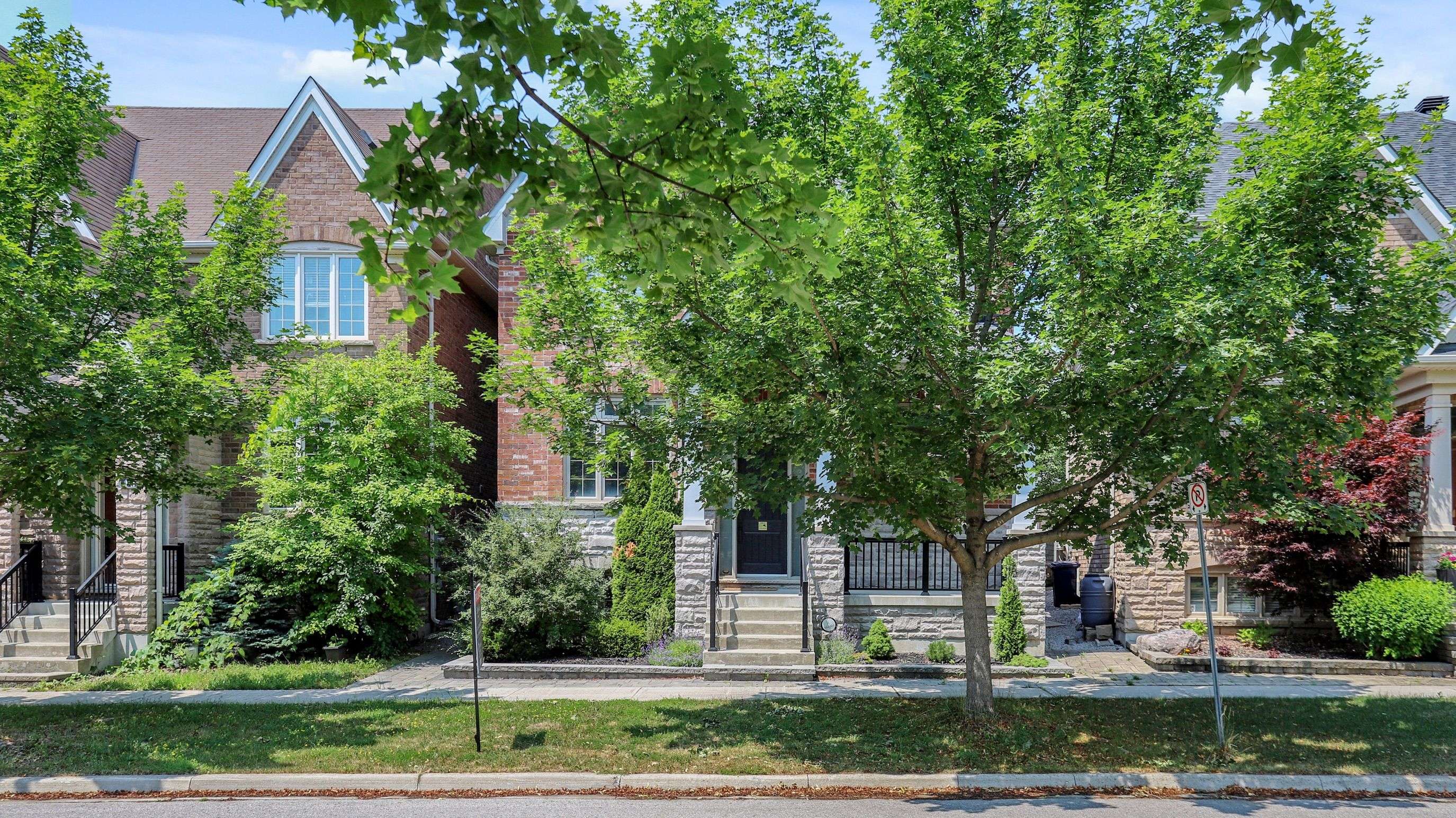 Markham, ON L6C 0K1,38 Dungannon DR
