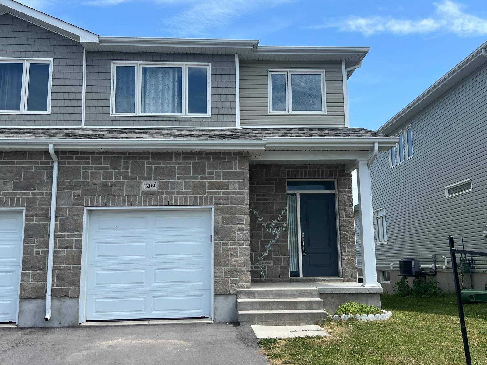 Kingston, ON K7M 3L8,1209 Max CRES