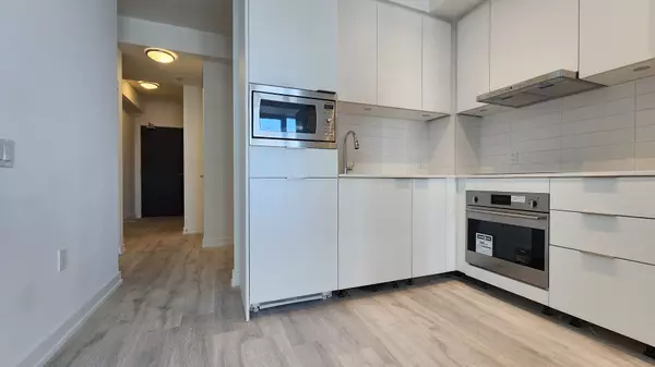 8 Olympic Garden DR #S1401, Toronto C14, ON M2M 0B9