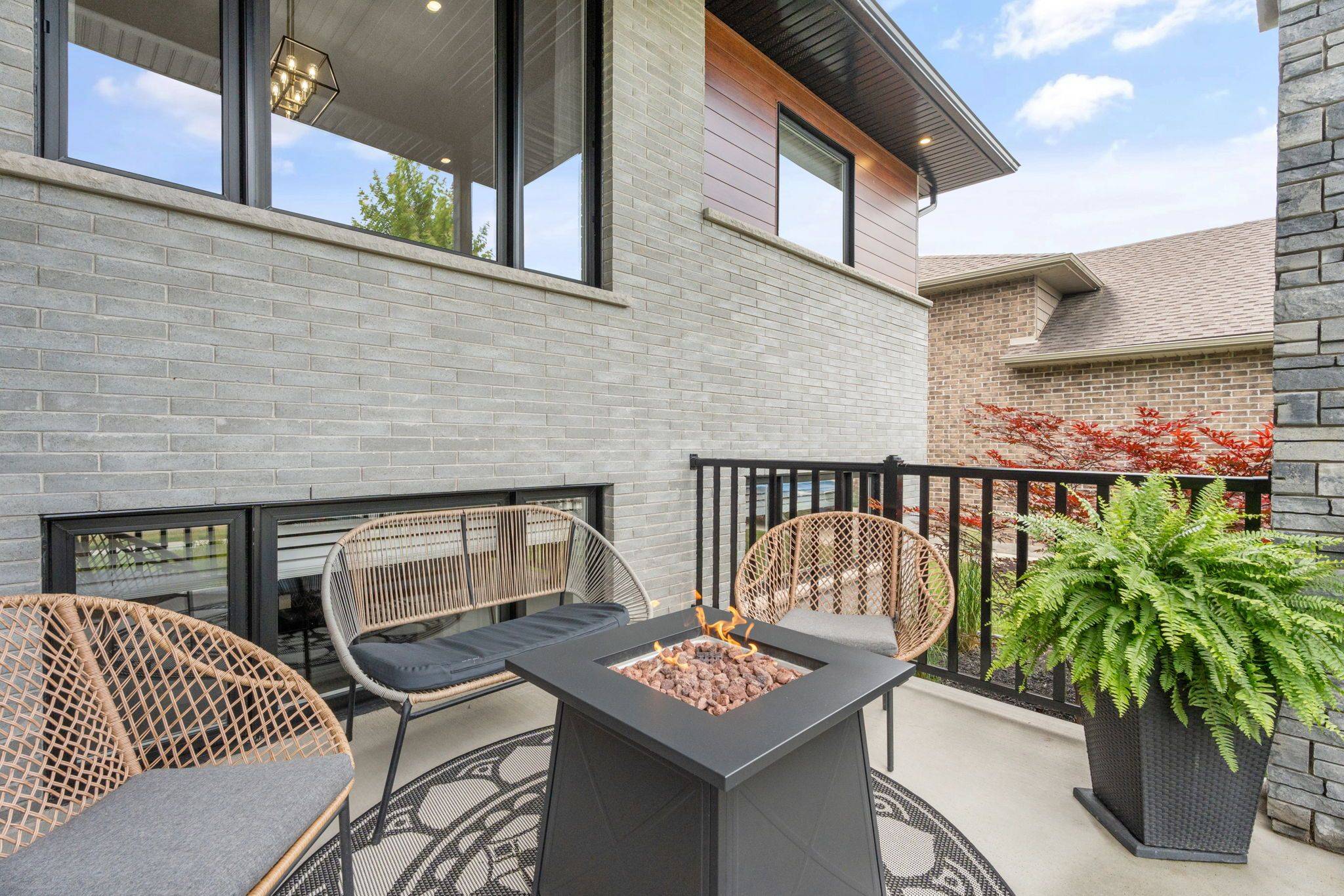 Port Colborne, ON L3K 0A8,704 Clarence ST