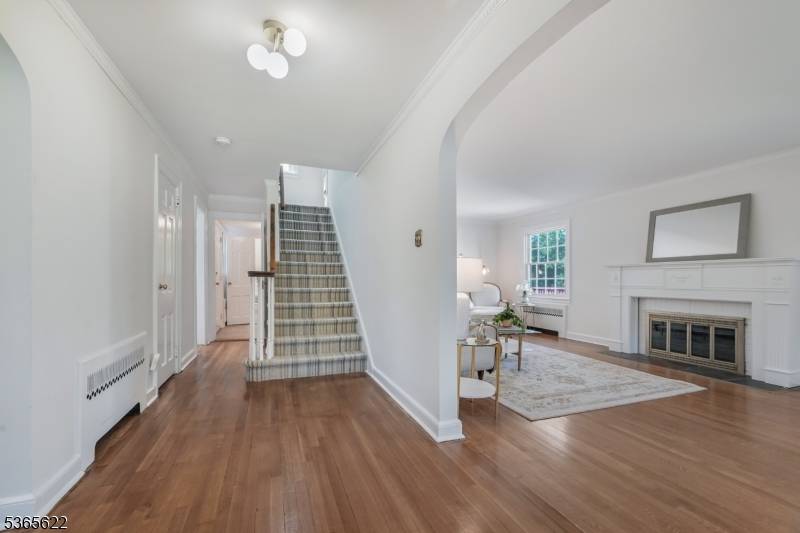 Millburn Twp., NJ 07041,42 Greenwood Dr