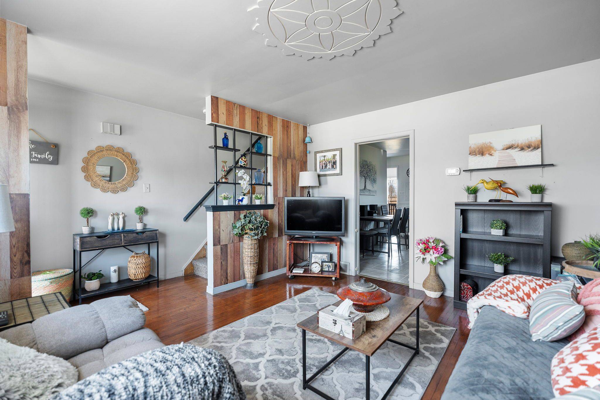 Port Colborne, ON L3K 2K1,137 Wellington ST