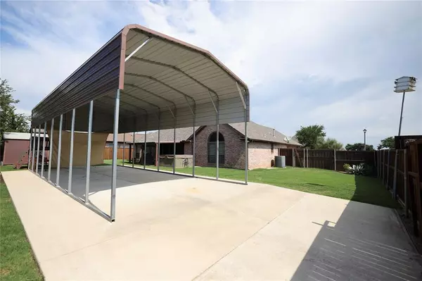 Pilot Point, TX 76258,609 Oak Street