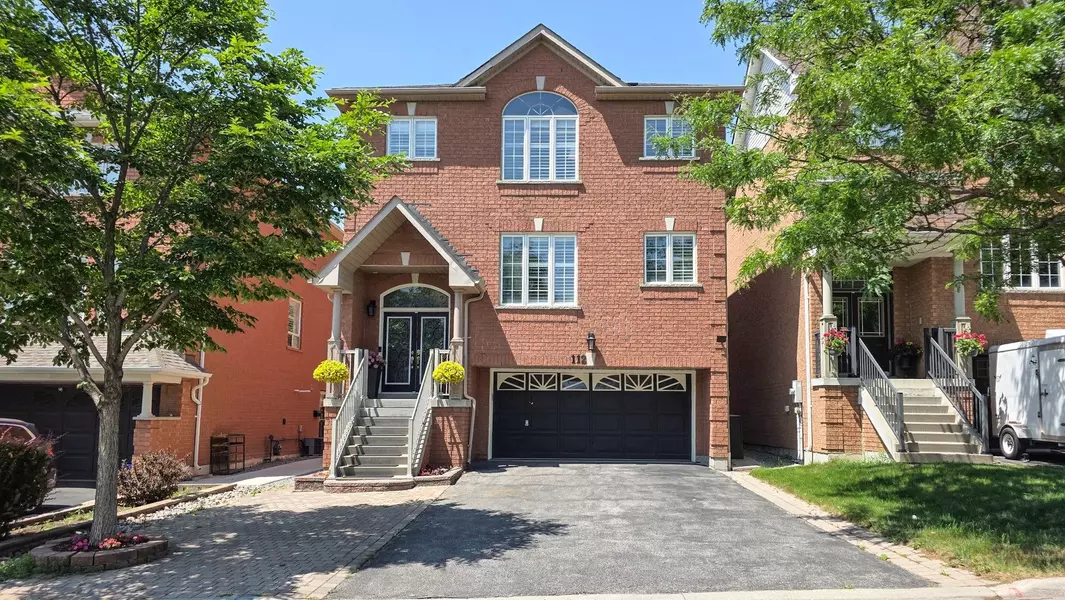 112 Alfred Smith WAY, Newmarket, ON L3X 3B8