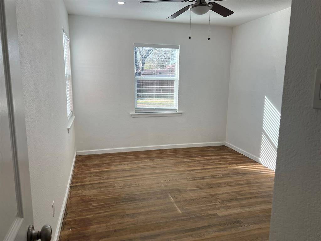 Dallas, TX 75217,1811 Alhambra Street