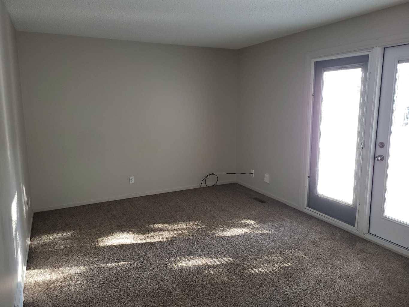 Lethbridge, AB T1J 4K7,55 Lemoyne CRES W #40