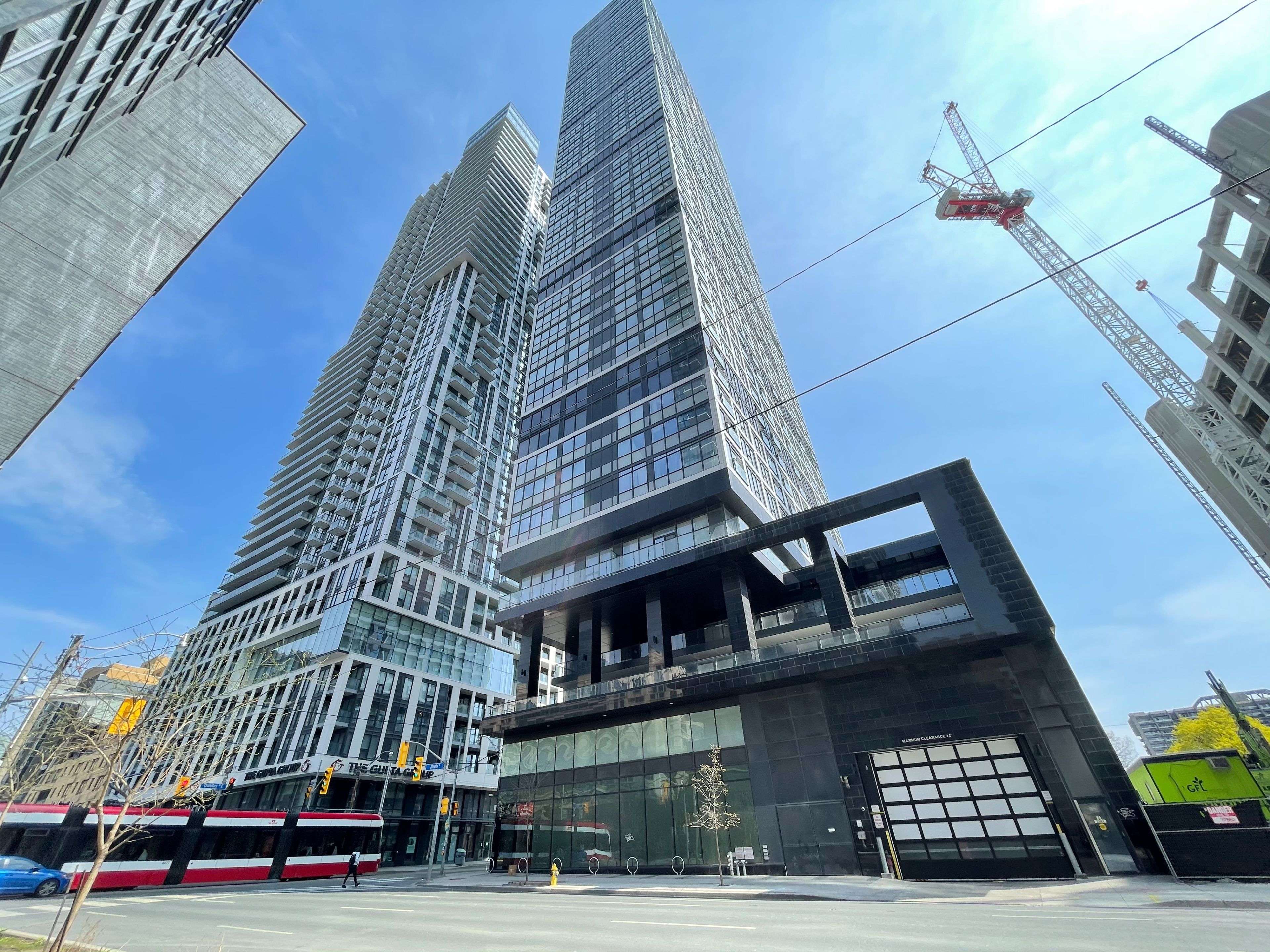 Toronto C08, ON M5A 0N5,181 Dundas ST E #4015