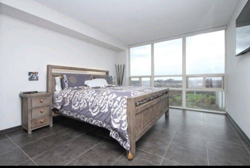 Toronto C11, ON M3C 3P5,215 Wynford DR #PH2803