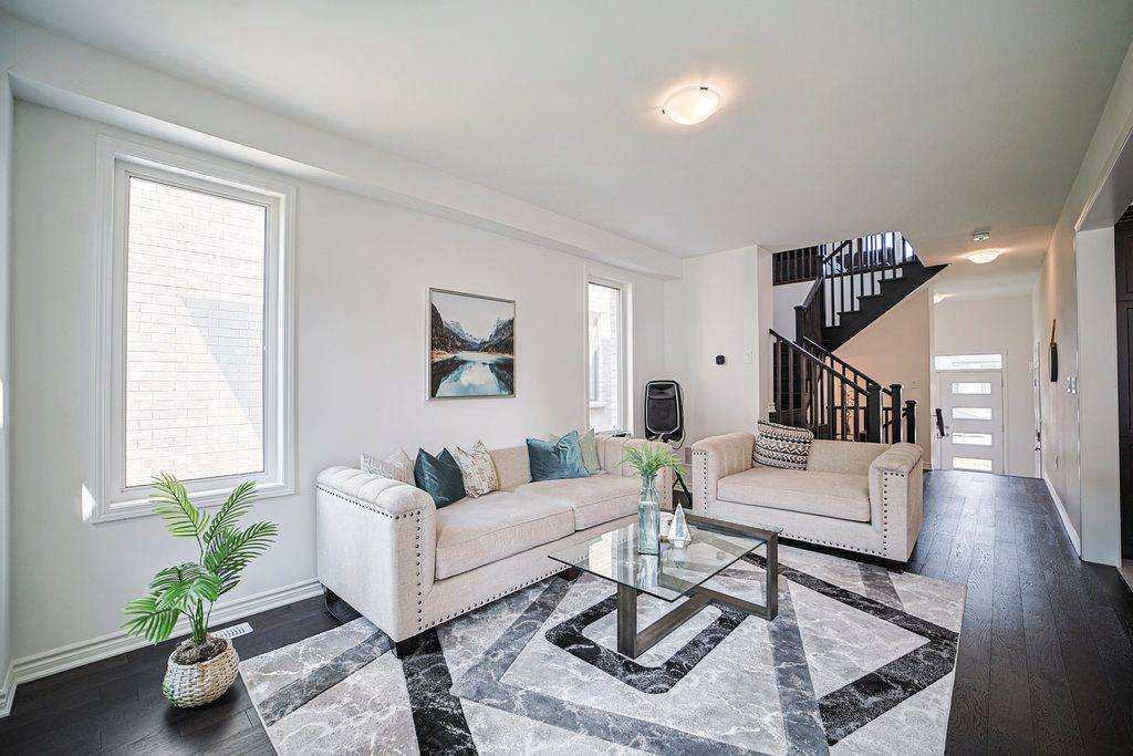 Pickering, ON L1X 0K6,1859 Weeping Willow LN