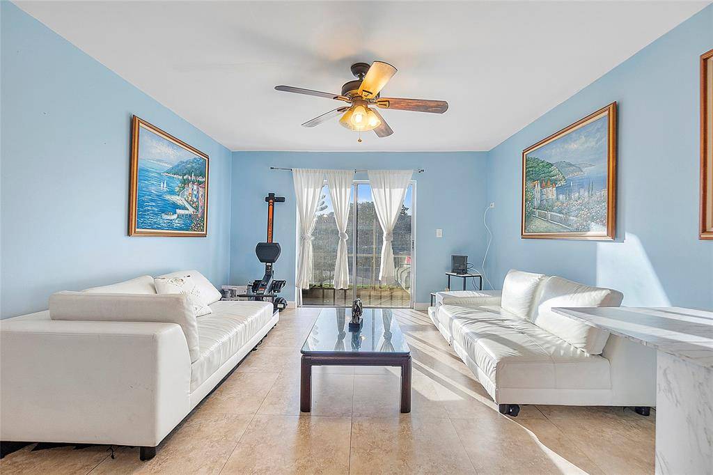 4128 NW 88th Ave #202, Coral Springs, FL 33065