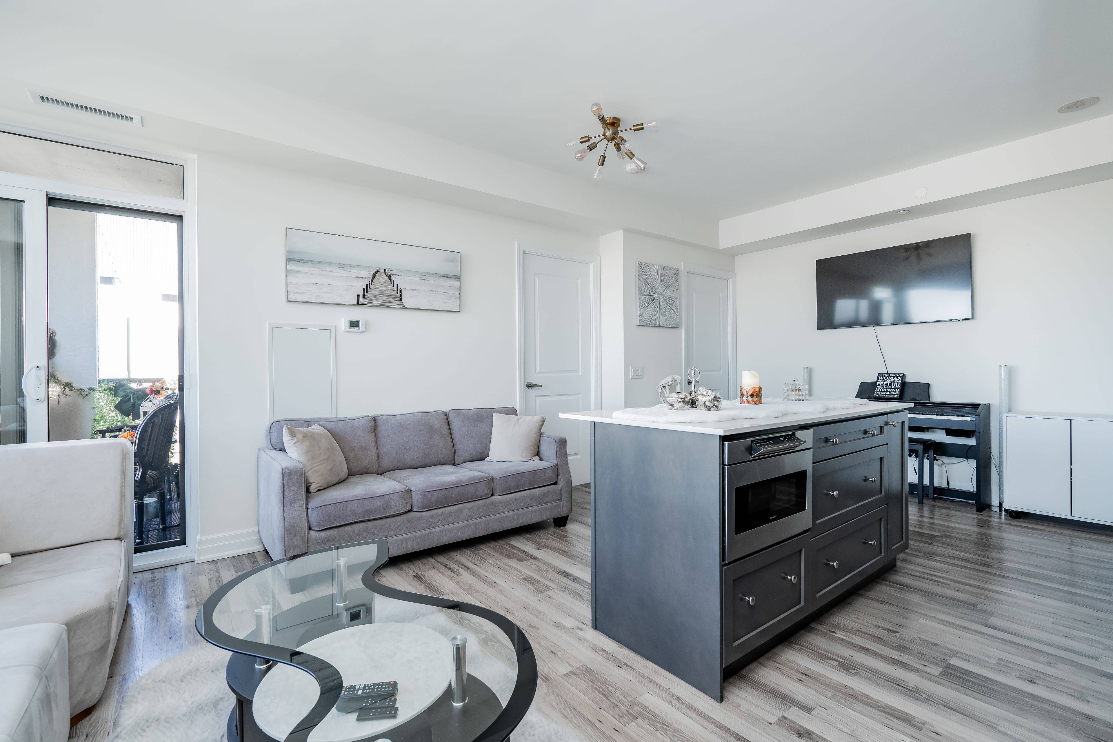 Vaughan, ON L4K 0L7,9075 Jane ST #2309