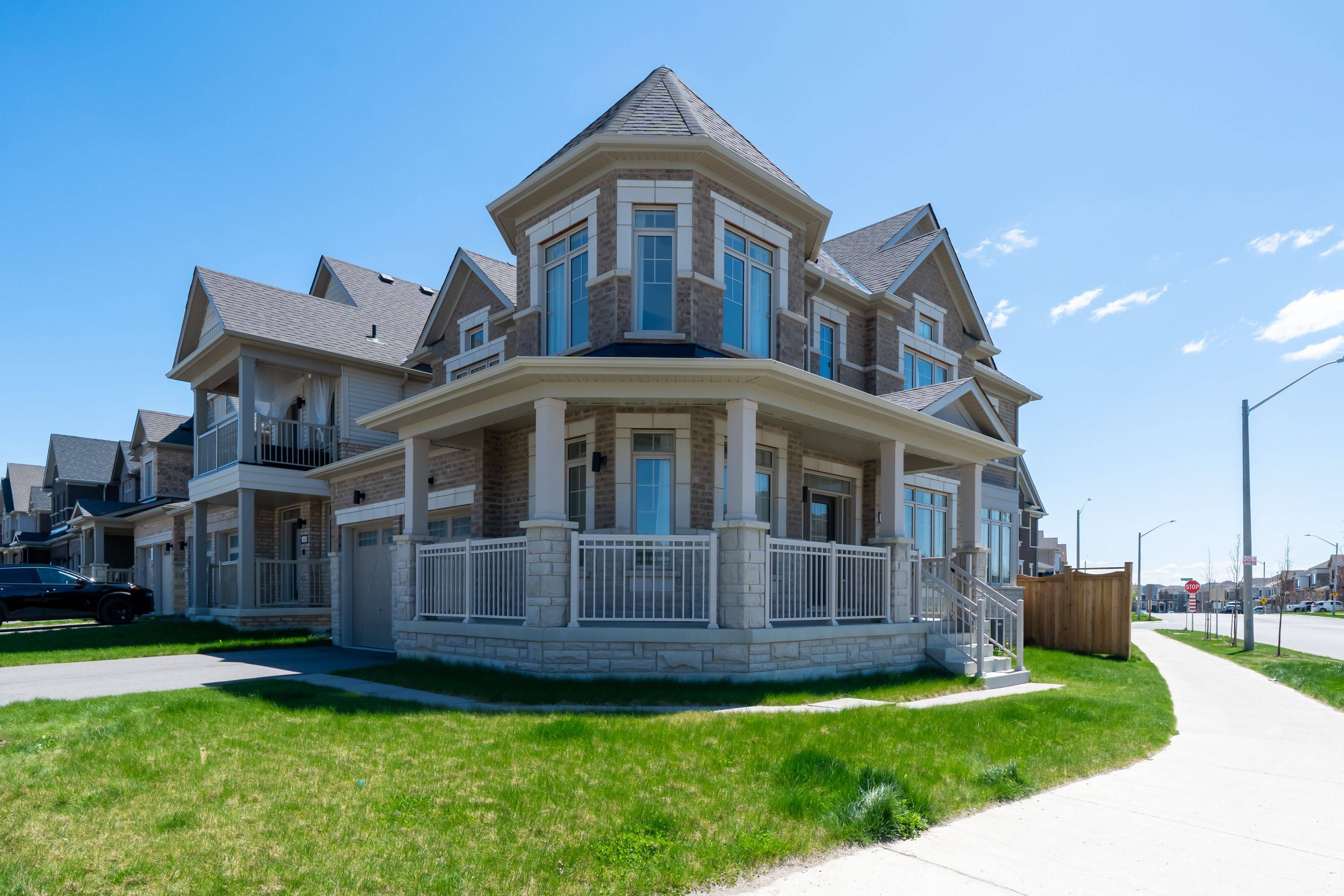 42 CopperHill HTS, Barrie, ON L9J 0K6